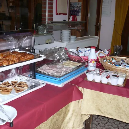 Hotell Panice 2*