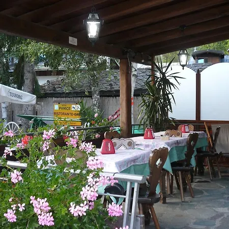 Panice Hotel 2*